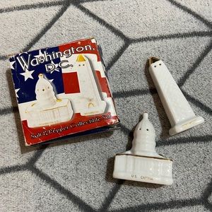 Washington D.C. Collectible Salt + Pepper Shakers B1